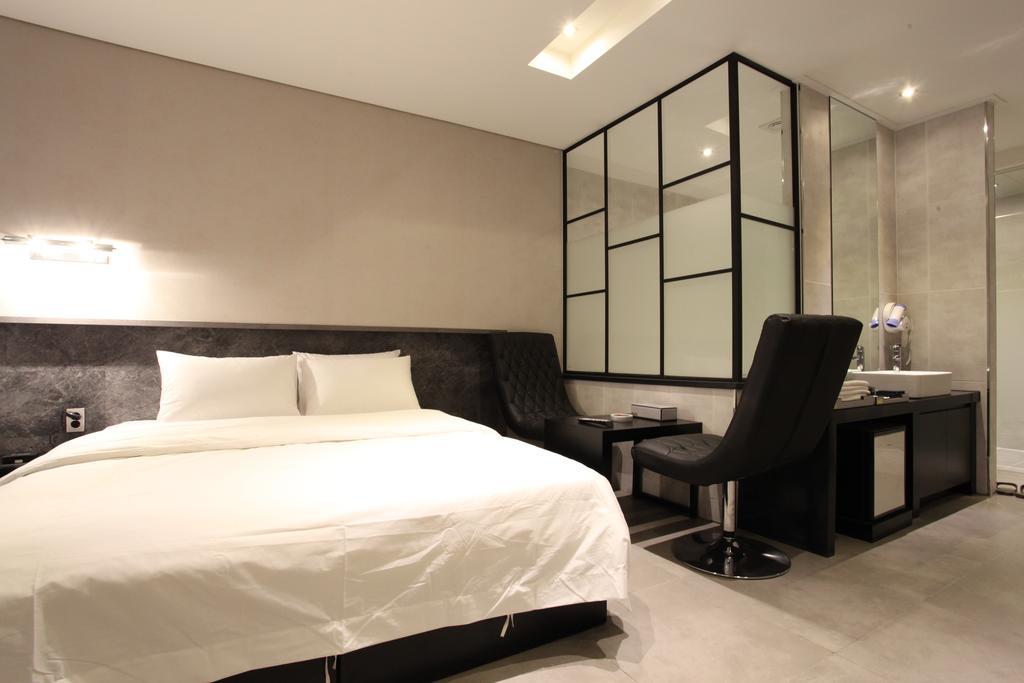 C&B Hotel アンサン エクステリア 写真