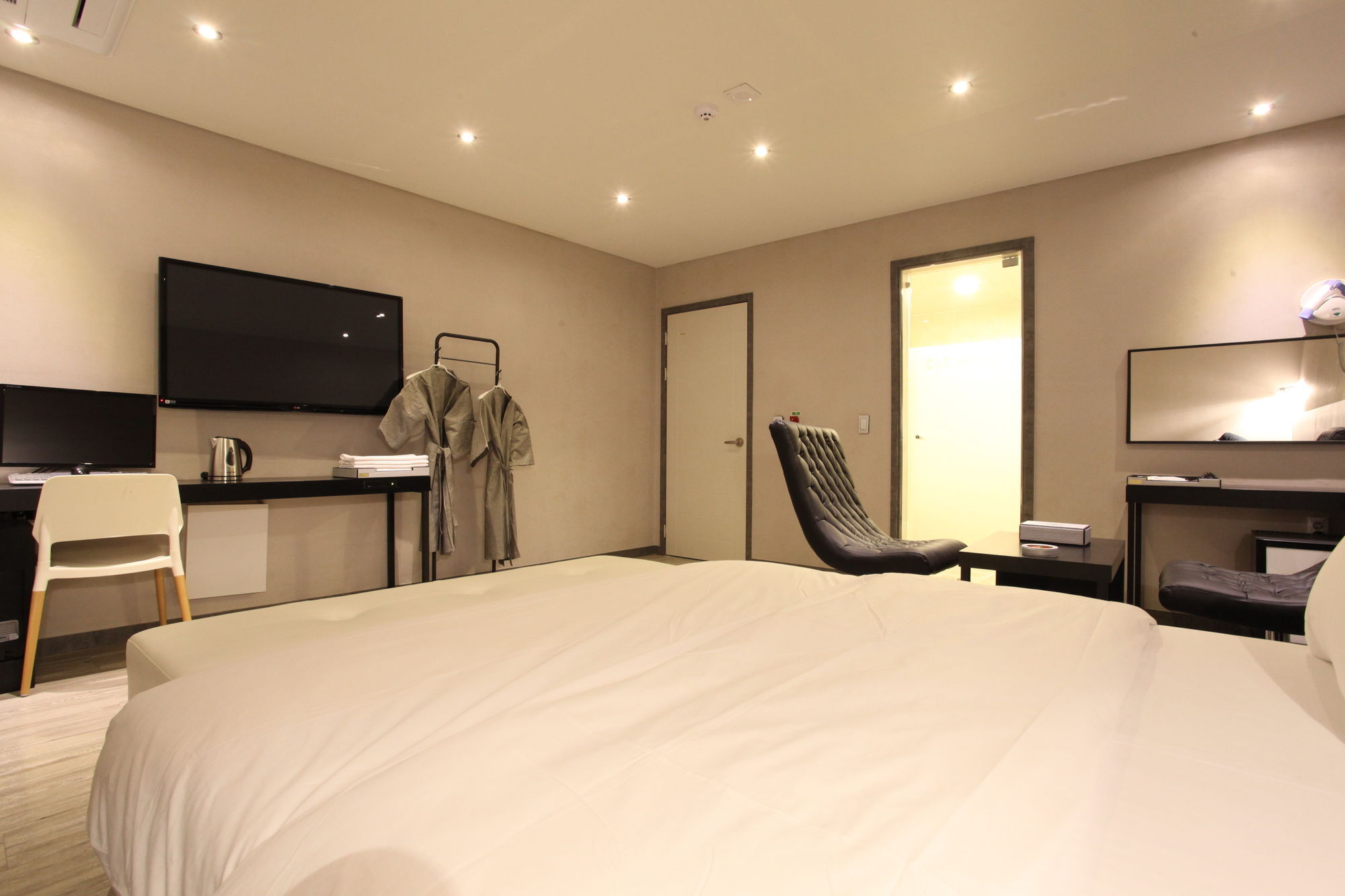 C&B Hotel アンサン エクステリア 写真